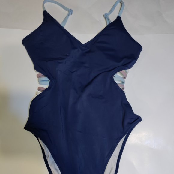 PINK Victoria's Secret - One Piece Bathing-Suit - Picture 2 of 11